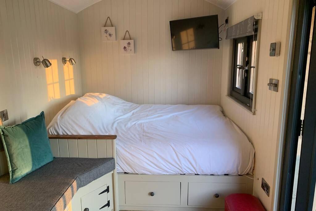 Lle Mary - Beautiful Views, Hot Tub, Secluded, Dog Welcome, Barmouth Llanddwywe Bagian luar foto